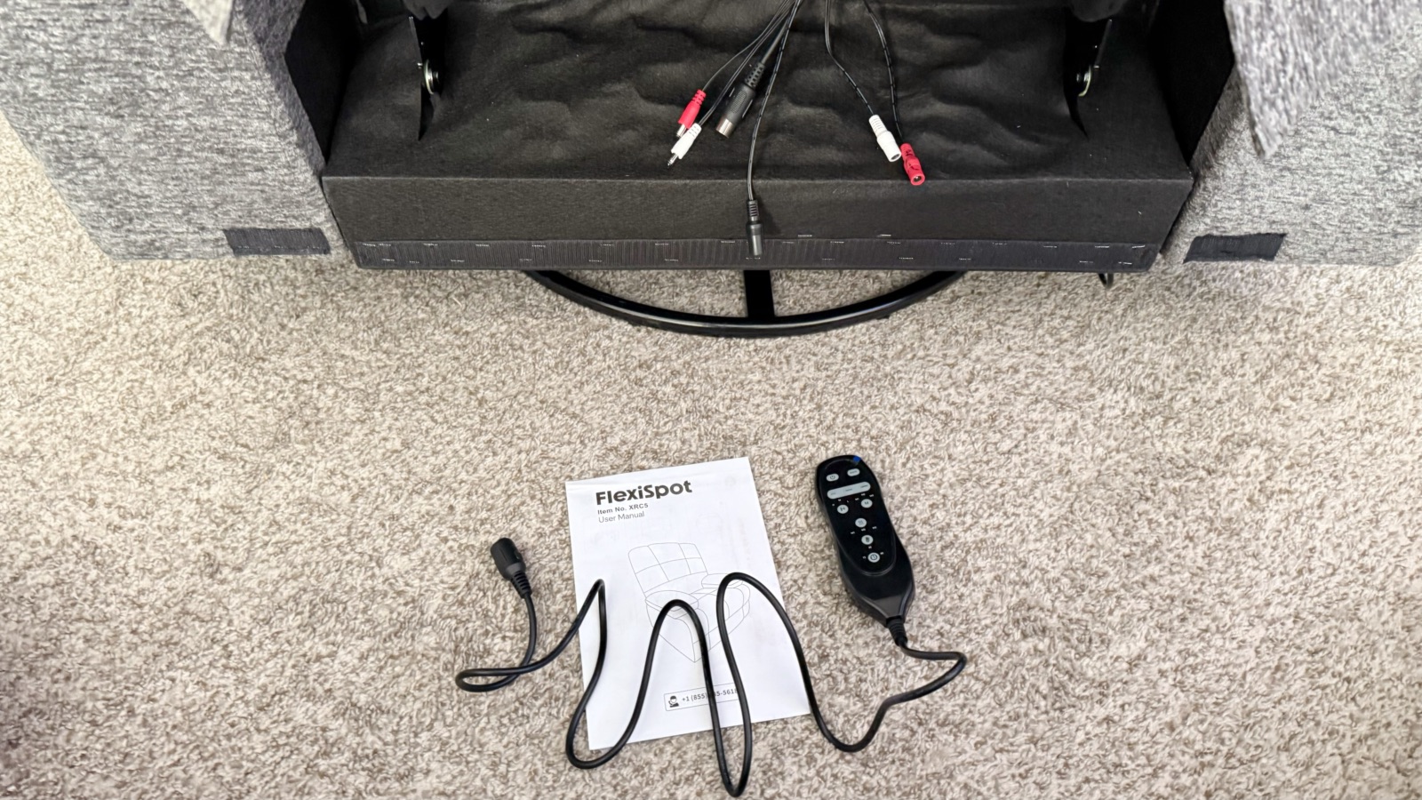 FlexiSpot XRC5 cables and remote