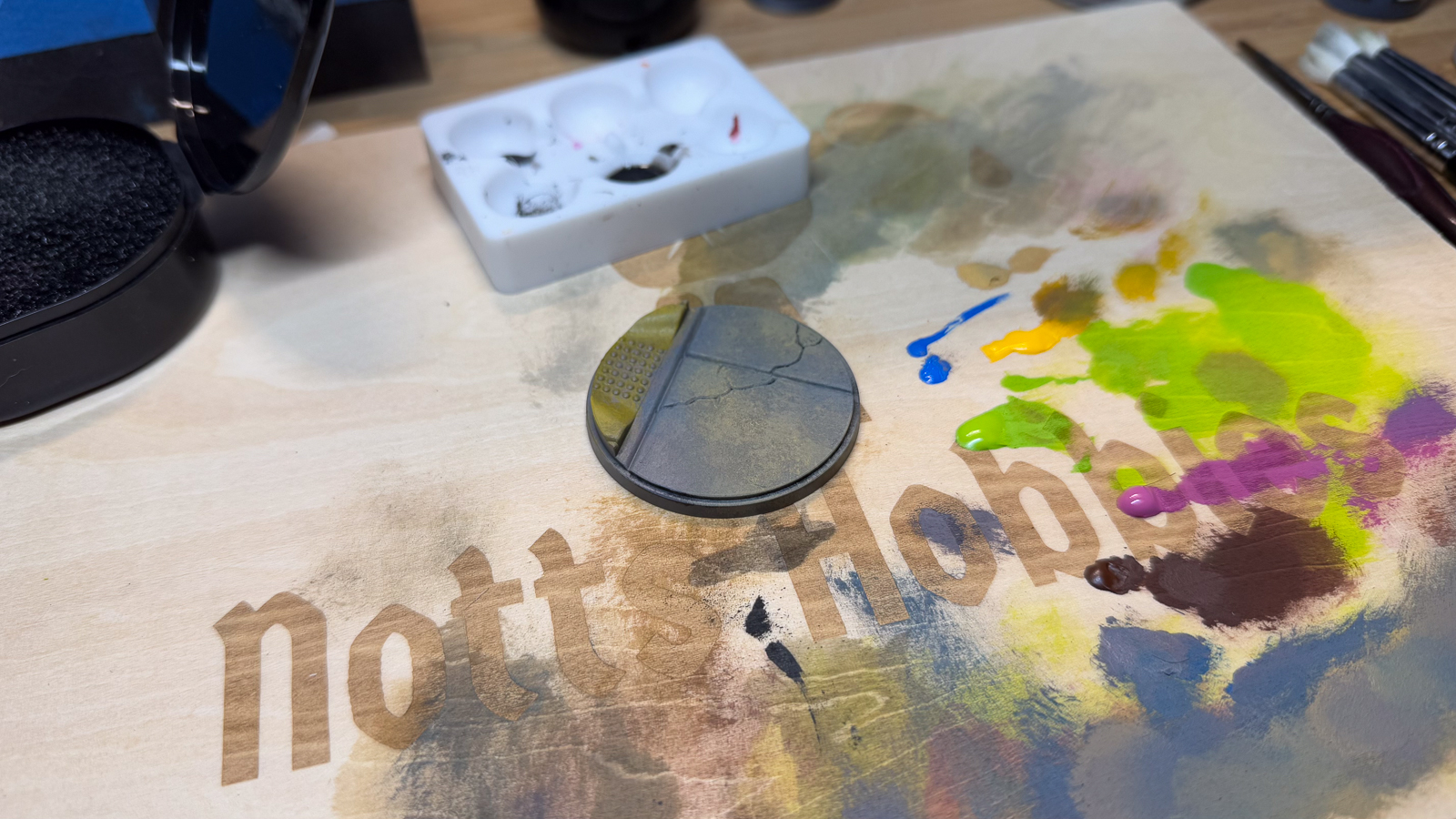 A photo of a painted base