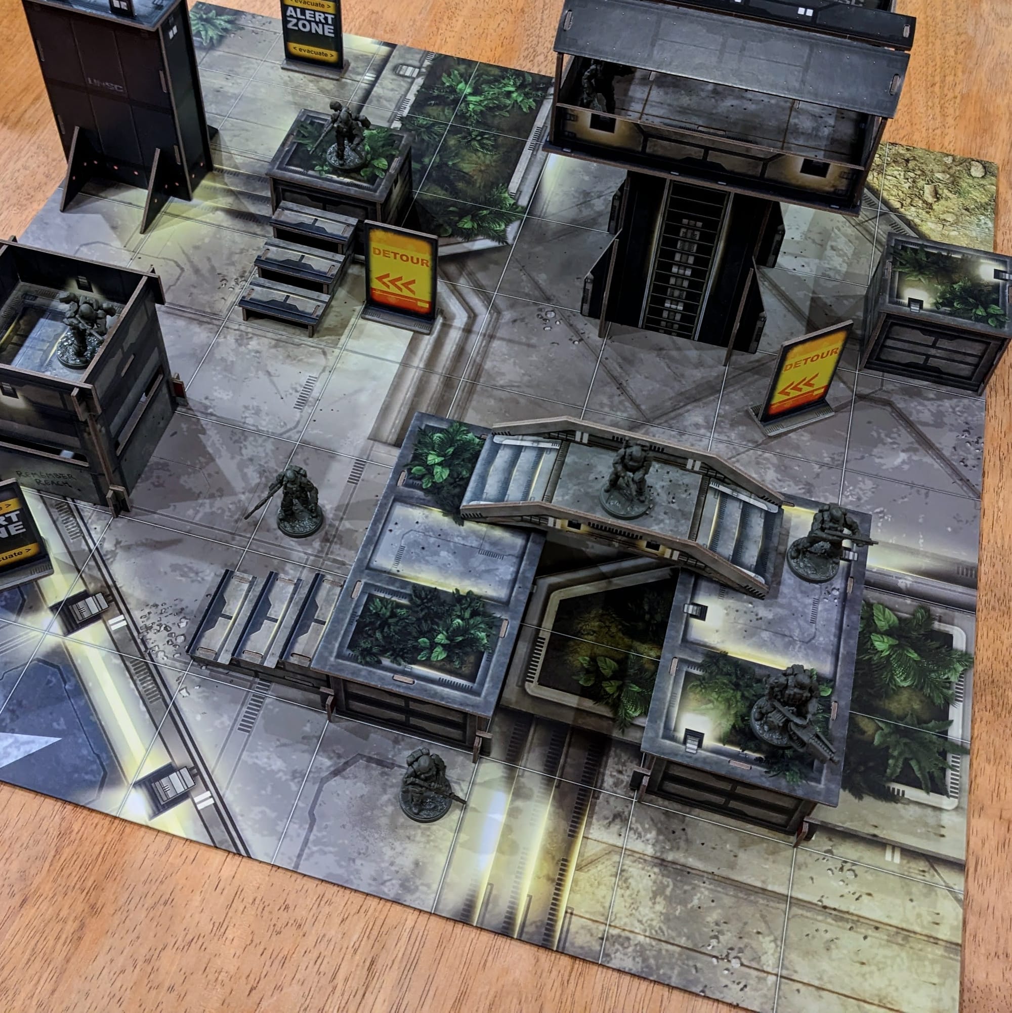 Halo Flashpoint Feet First into Hell ODST Mantic Games New Mombasa Terrain