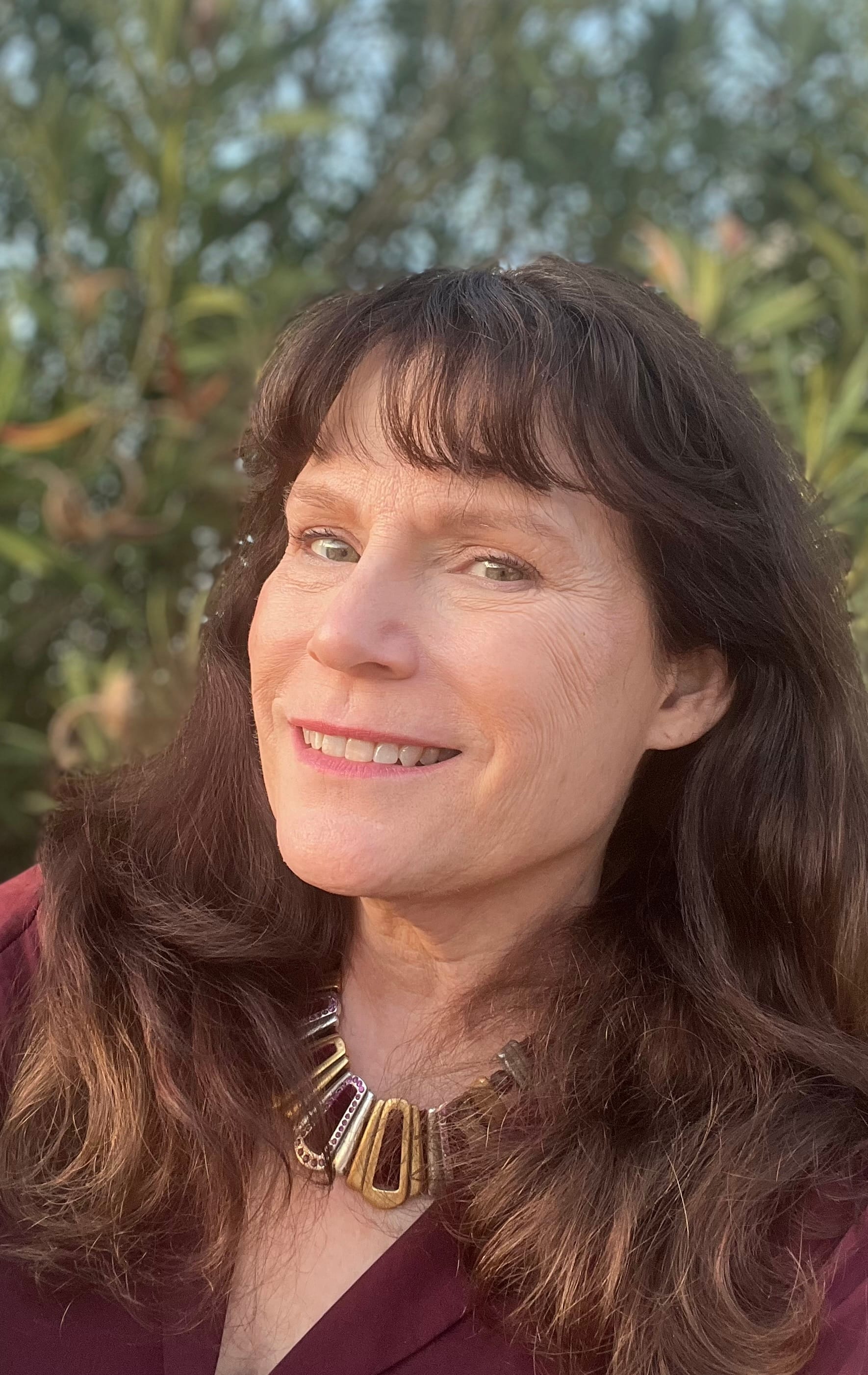 Christie Golden's headshot.