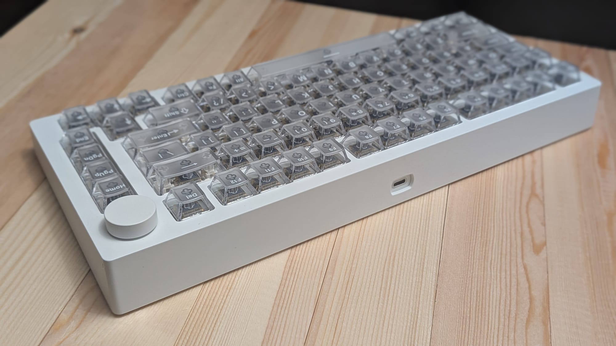 The magnetic switches feel fantastic, both for work and play