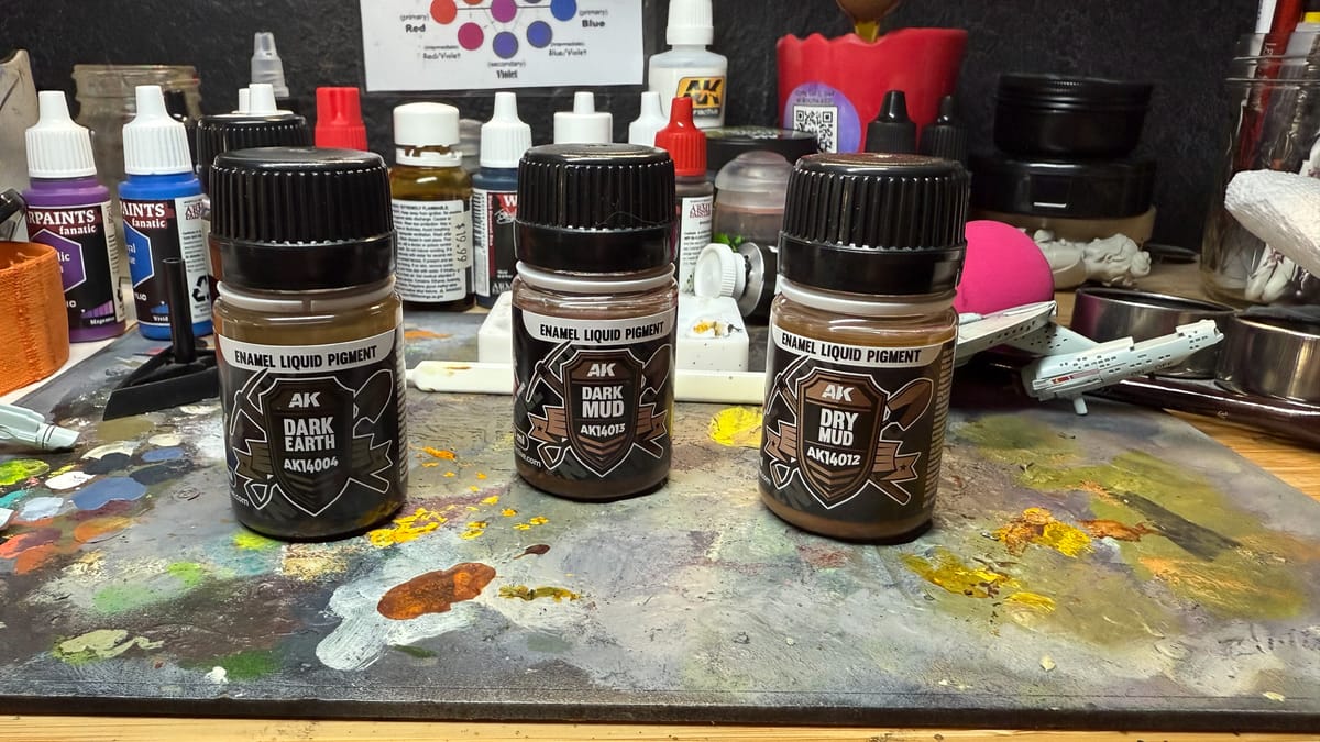 AK Interactive Mud Pigment Review — More like dirt than mud