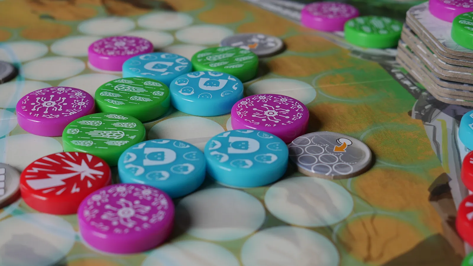 Neotopia review — Please don’t eat the tokens