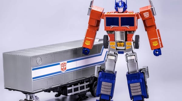 Robosen and Hasbro debuts auto-converting trailer and roller set for Optimus Prime, measures 3′ in length