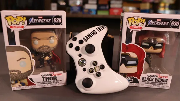 Toy Tuesday – Unboxing Thor and Black Widow Funko Pop Vinyls