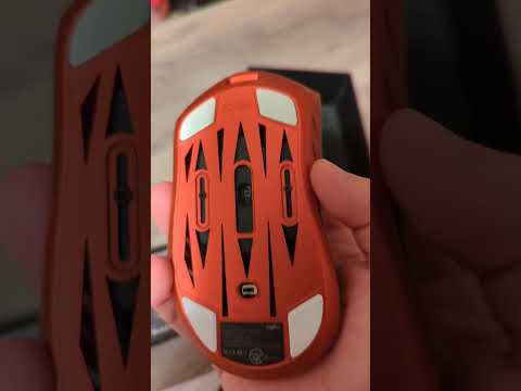Unboxing the Pwnage Stormbreaker gaming mouse!