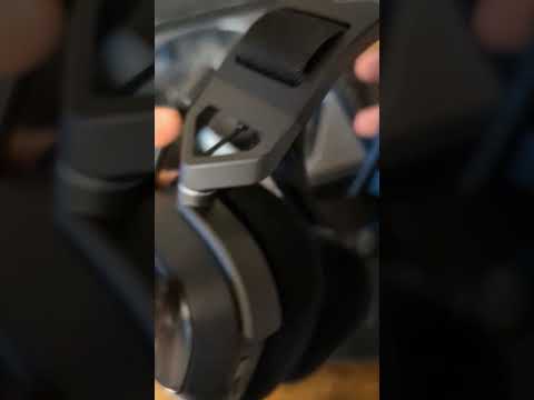 Unboxing the Corsair HS80 BLACK OPS 6 gaming headset! #callofduty #gaming #elgato