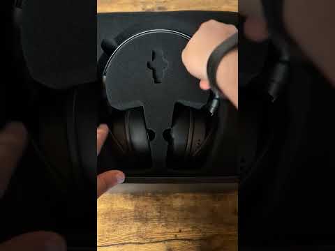 Unboxing the Audeze Maxwell wireless gaming headset! #gamingheadset #gaming #ps5