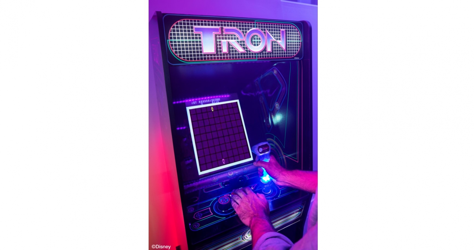 tron arcade game spiders