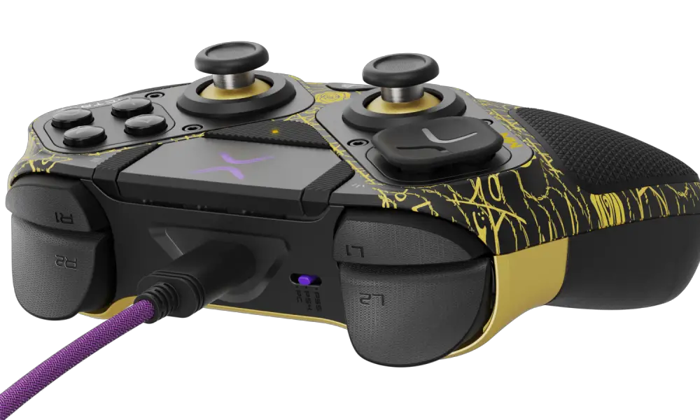 The Victrix Pro BFG controller heads to Las Almas in this amazing