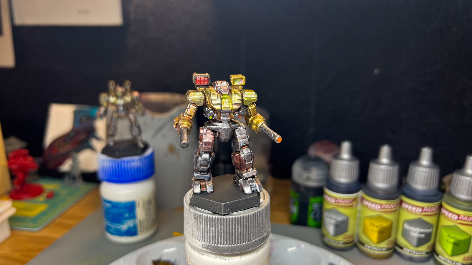 With or without nuln oil wash? : r/ImperialFists
